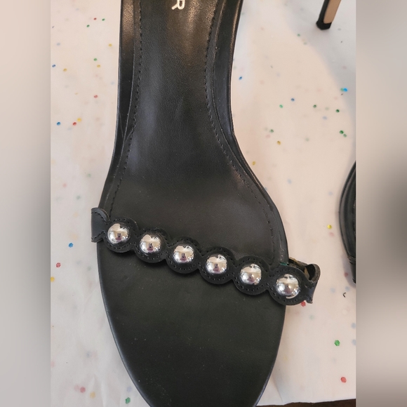 Marc Fisher black with chrome beaded stilleto sandal - Picture 2 of 4
